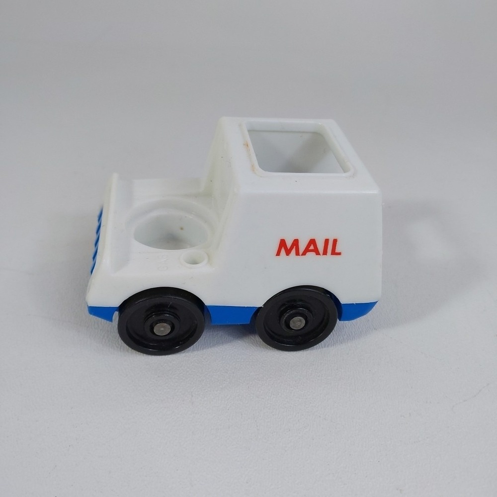 Vintage Little People 997 Village Main Street MAIL TRUCK Fisher Price ON WHEELS